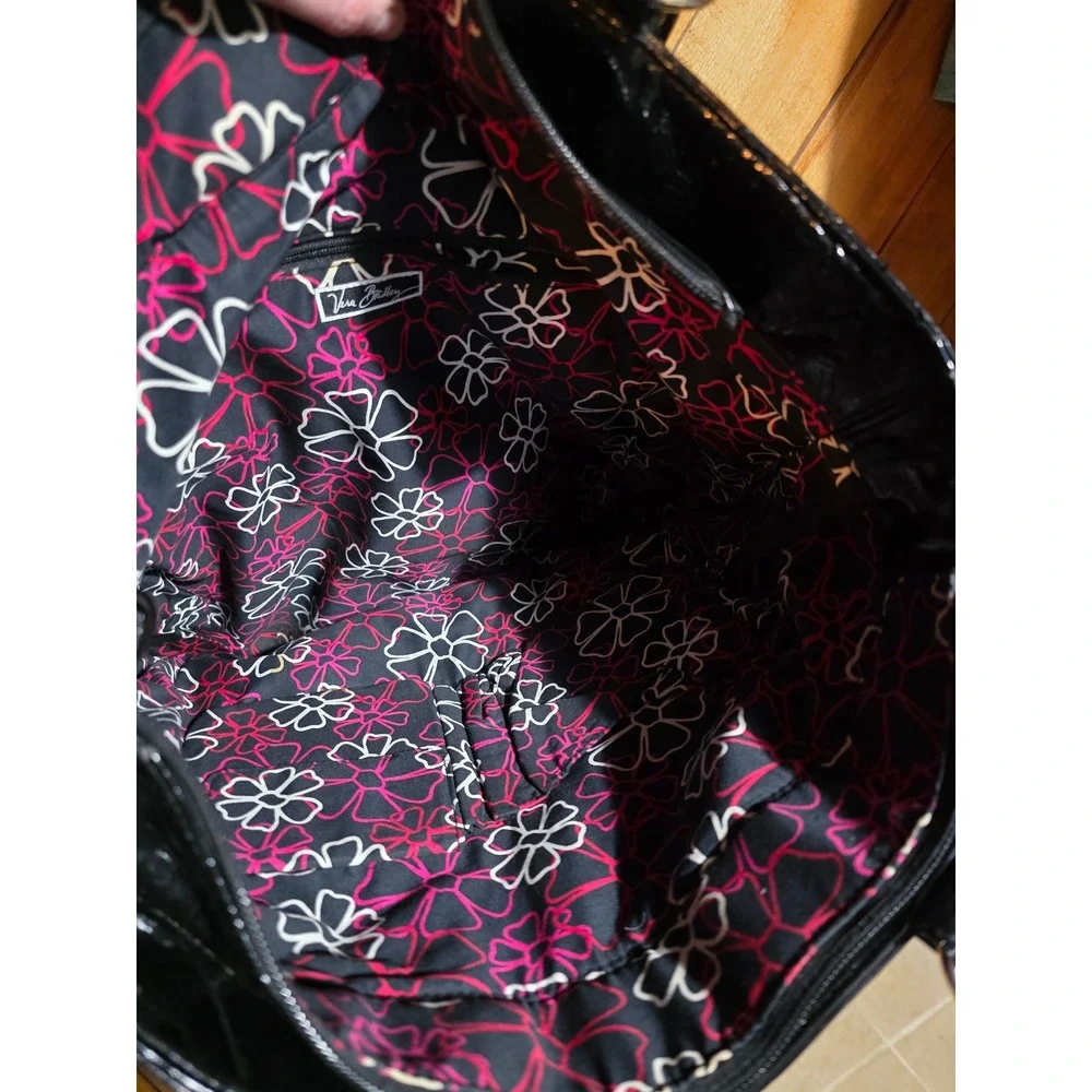 Vera Bradley Black Quilted Microfiber Tote Bag Patent Trim‎ Floral Lining